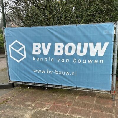 reclame-vierkant-400×400 Bouwhek met banner van BV Bouw